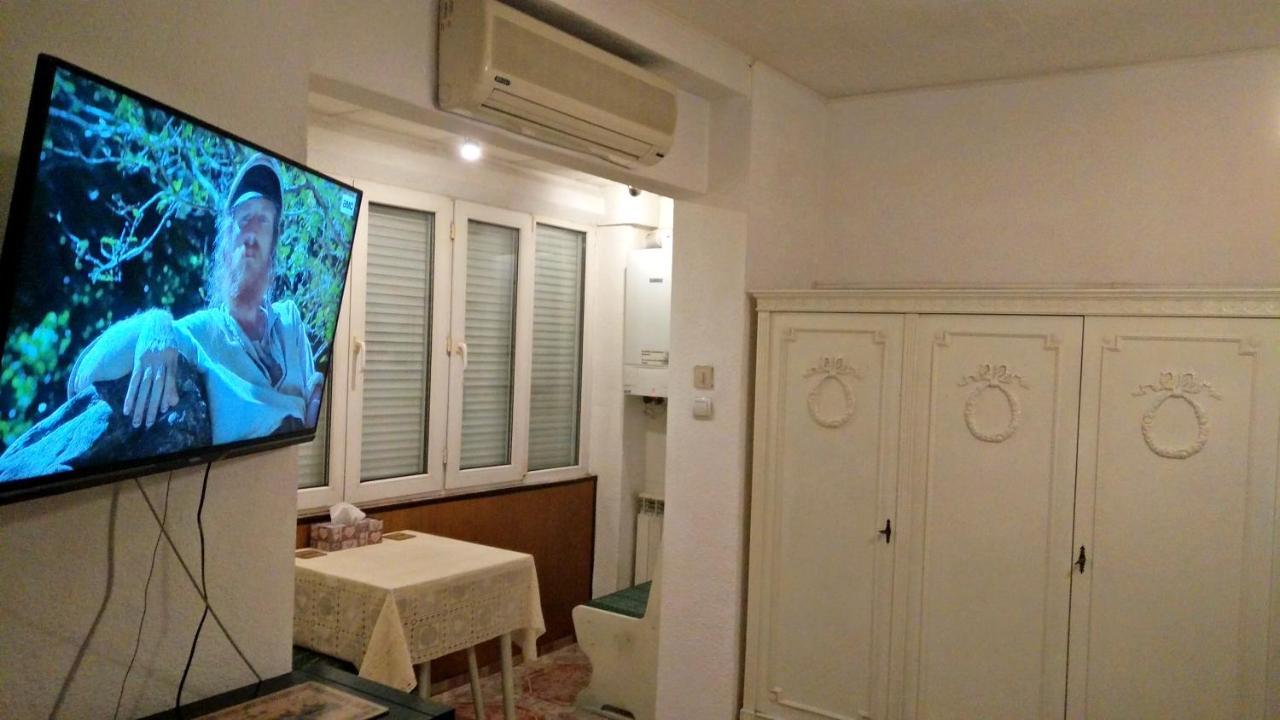 One Bedroom Apartment French Embassy Bükreş Dış mekan fotoğraf
