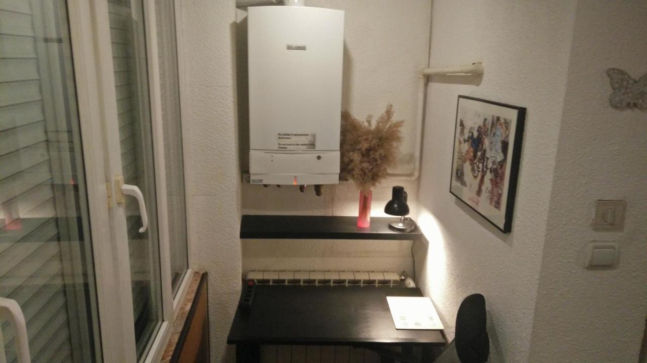 One Bedroom Apartment French Embassy Bükreş Dış mekan fotoğraf