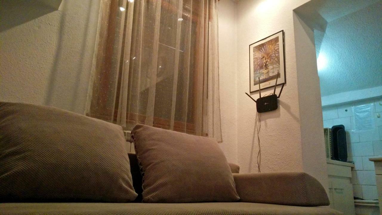One Bedroom Apartment French Embassy Bükreş Dış mekan fotoğraf